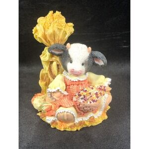 Mary's Moo Moos 1995 "The Cows in the Corn" Figurine Girl Cow in a Cornfield